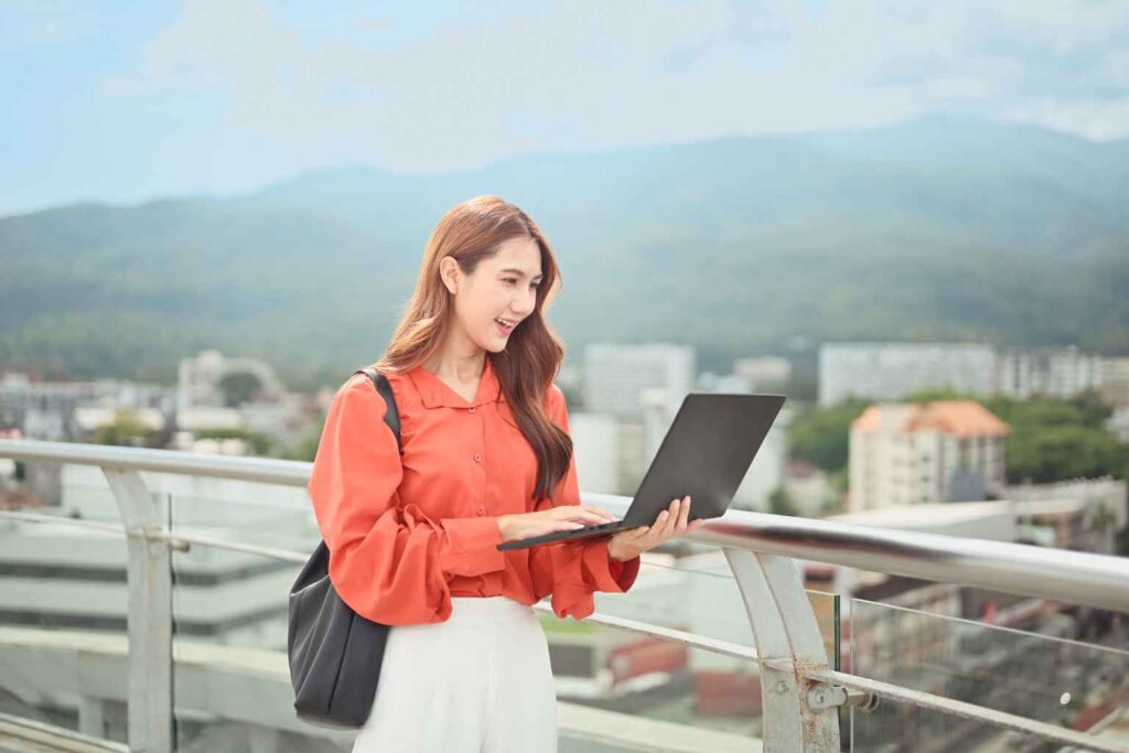 Digital Nomad Lifestyle: The New Global Workforce