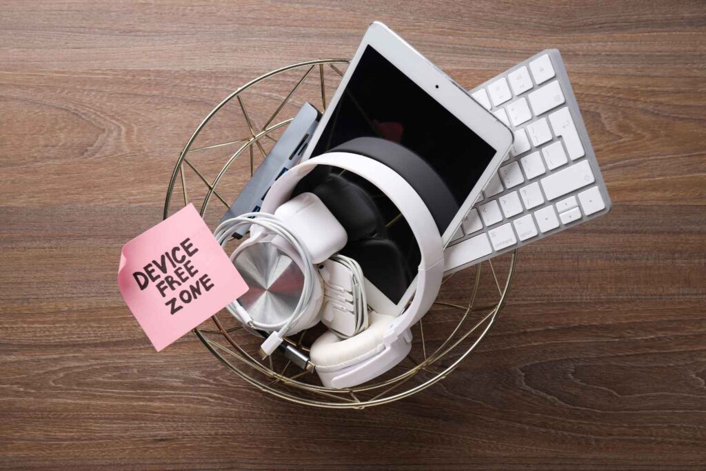 How Social Media Detox Challenges Are Changing Lives